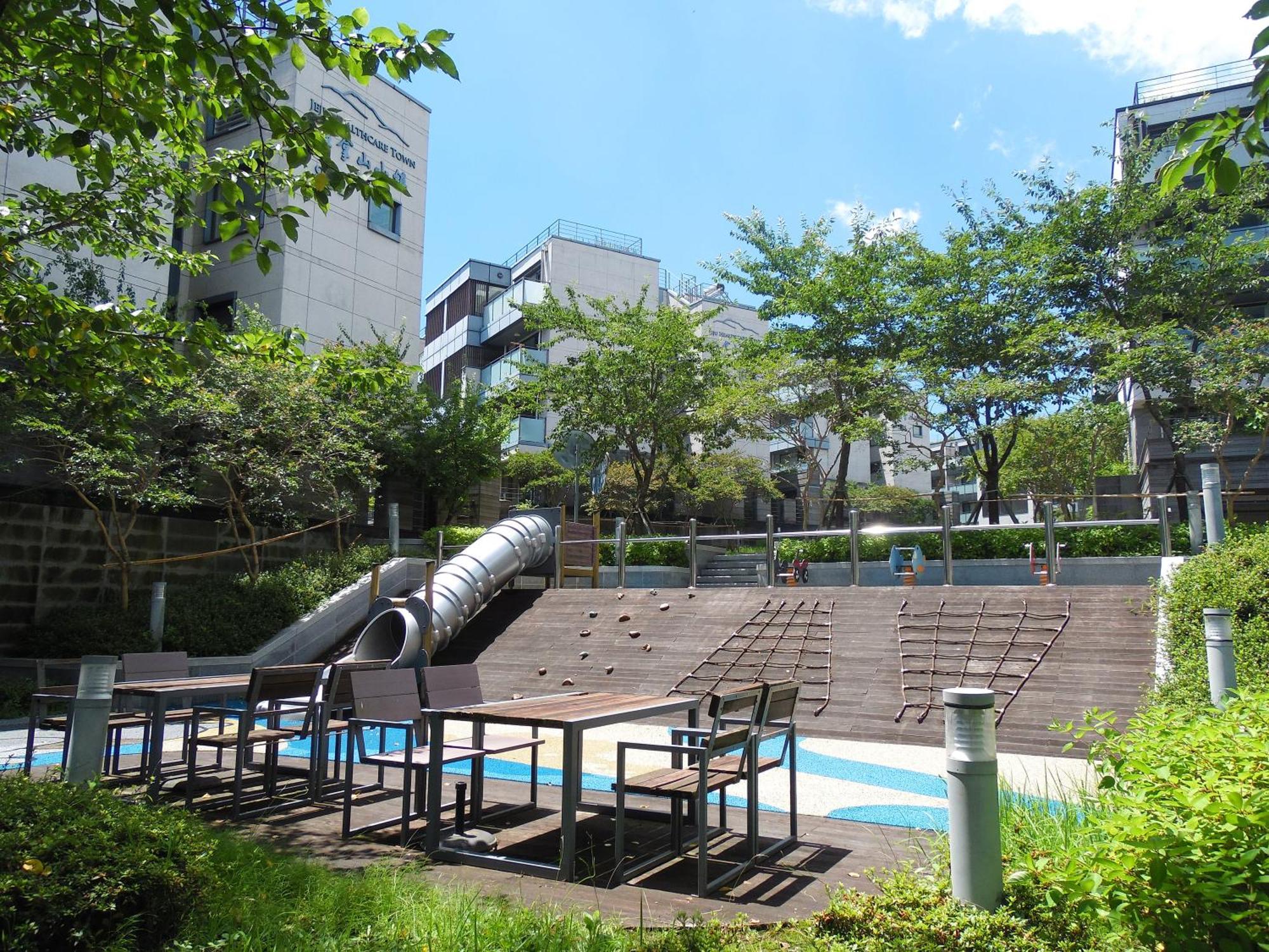 Healthcare Town Resort Σεογκουίπο Εξωτερικό φωτογραφία